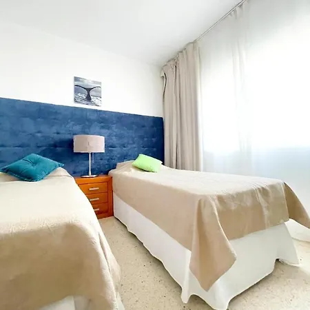 Julia, First Line, 3 Bedrooms, Stunning Ocean View, Pool In Callao Salvaje