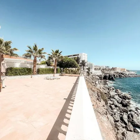 Julia, First Line, 3 Bedrooms, Stunning Ocean View, Pool In *